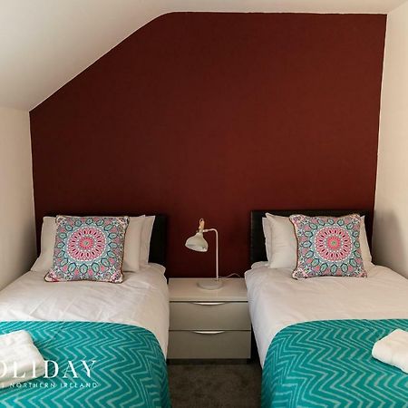 Portrush Penthouse Villa Ngoại thất bức ảnh
