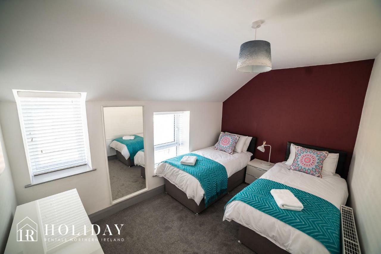 Portrush Penthouse Villa Ngoại thất bức ảnh