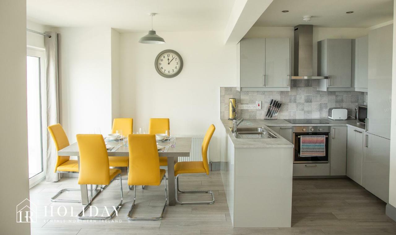 Portrush Penthouse Villa Ngoại thất bức ảnh