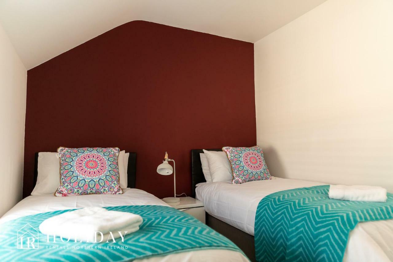 Portrush Penthouse Villa Ngoại thất bức ảnh